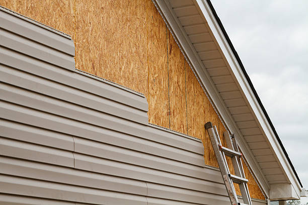 24/7 Emergency Storm Damage Siding Repair experts in Conneautville, PA